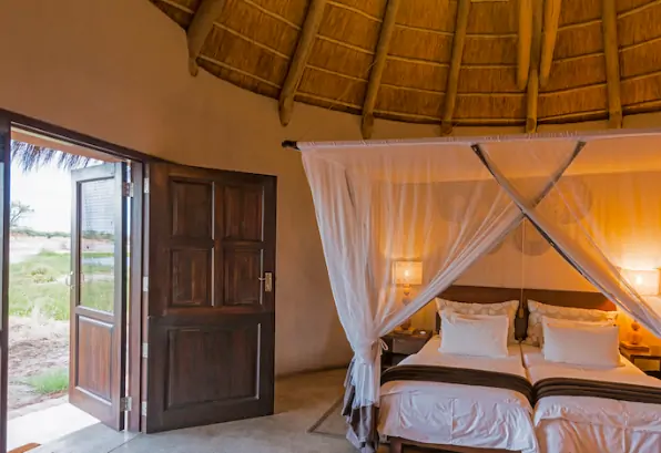 Onguma Bush Camp lors d'un safari à Etosha en Namibie