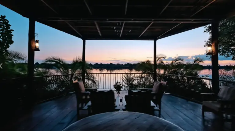 Mukambi Safari Lodge lors d'un safari dans le parc national Kafue en Zambie